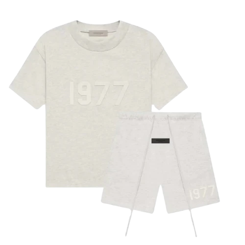 Essentials 1977 Summer Set