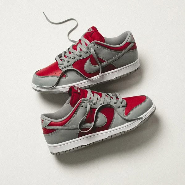 Nike Dunk Low Reverse Ultraman
